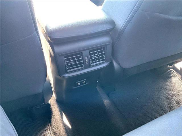 Used 2021 Toyota RAV4 XLE image 22