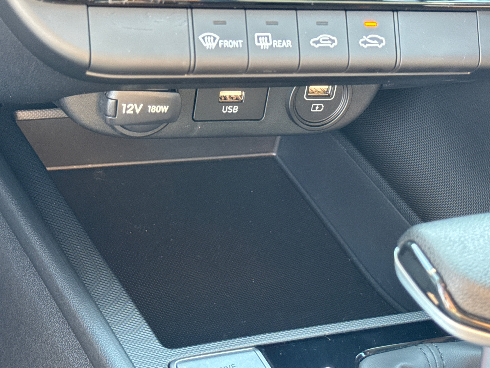 Certified 2023 Hyundai Elantra SEL image 33