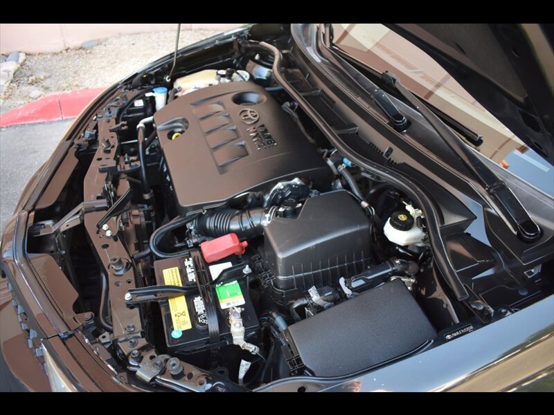 Used 2017 Toyota Corolla iM image 38