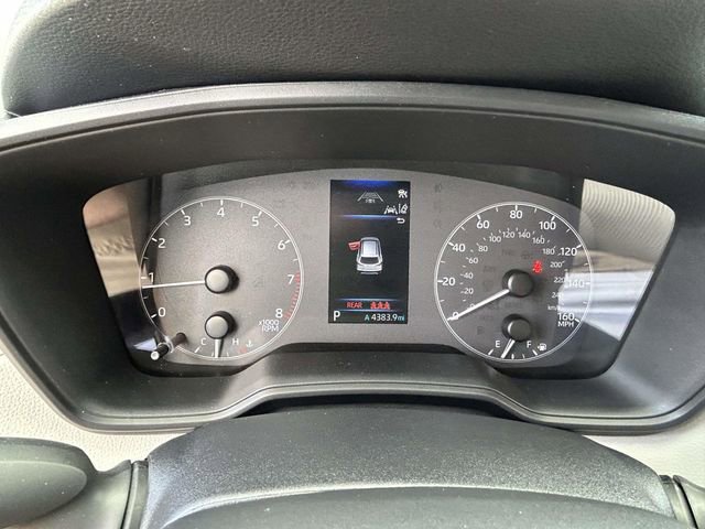 Used 2025 Toyota Corolla Cross L image 22