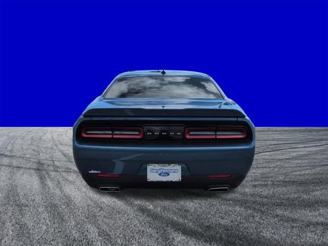 Used 2020 Dodge Challenger SXT w/ Driver Convenience Group image 5