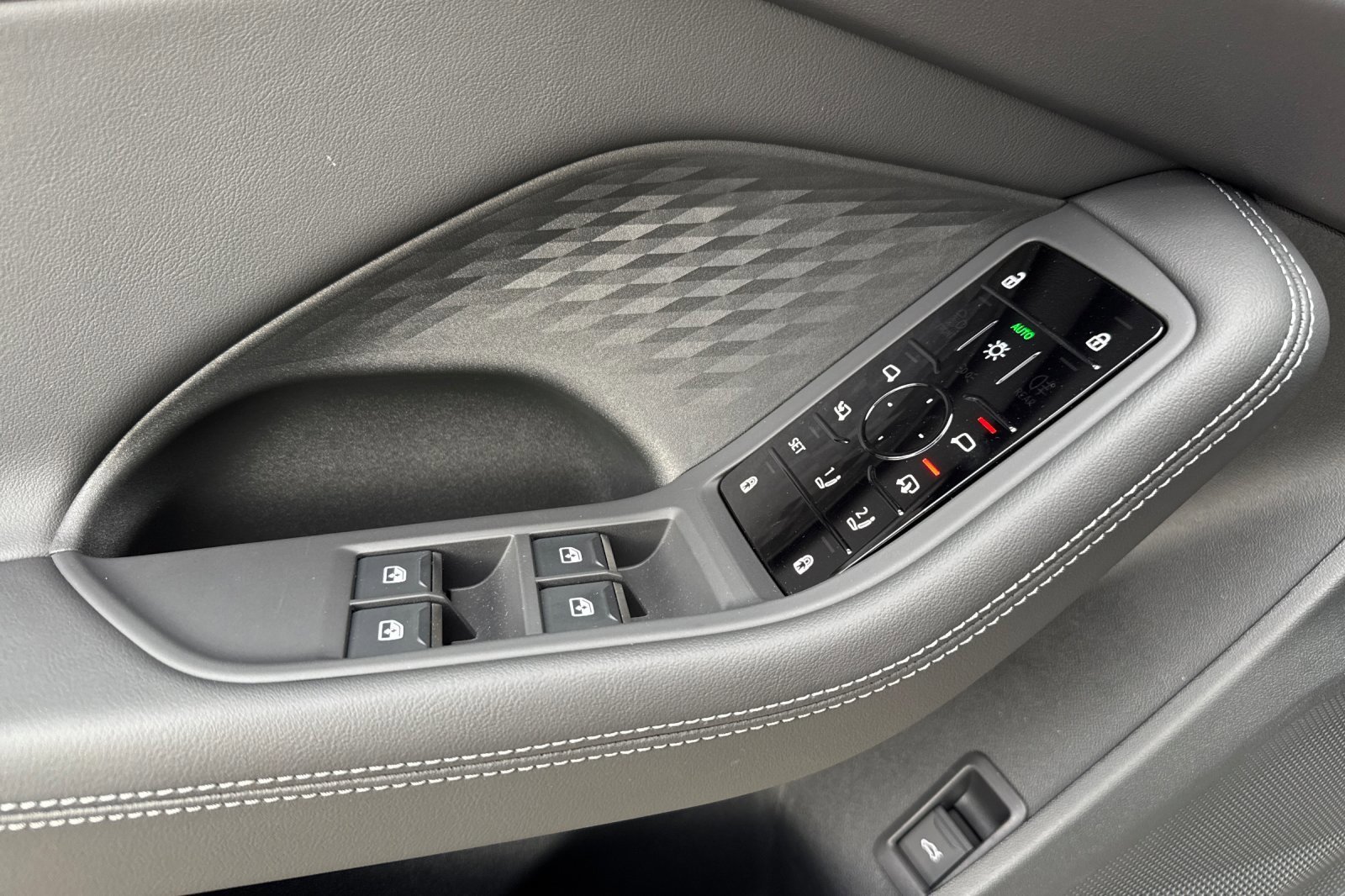 New 2025 Audi A5 2.0T Premium image 8