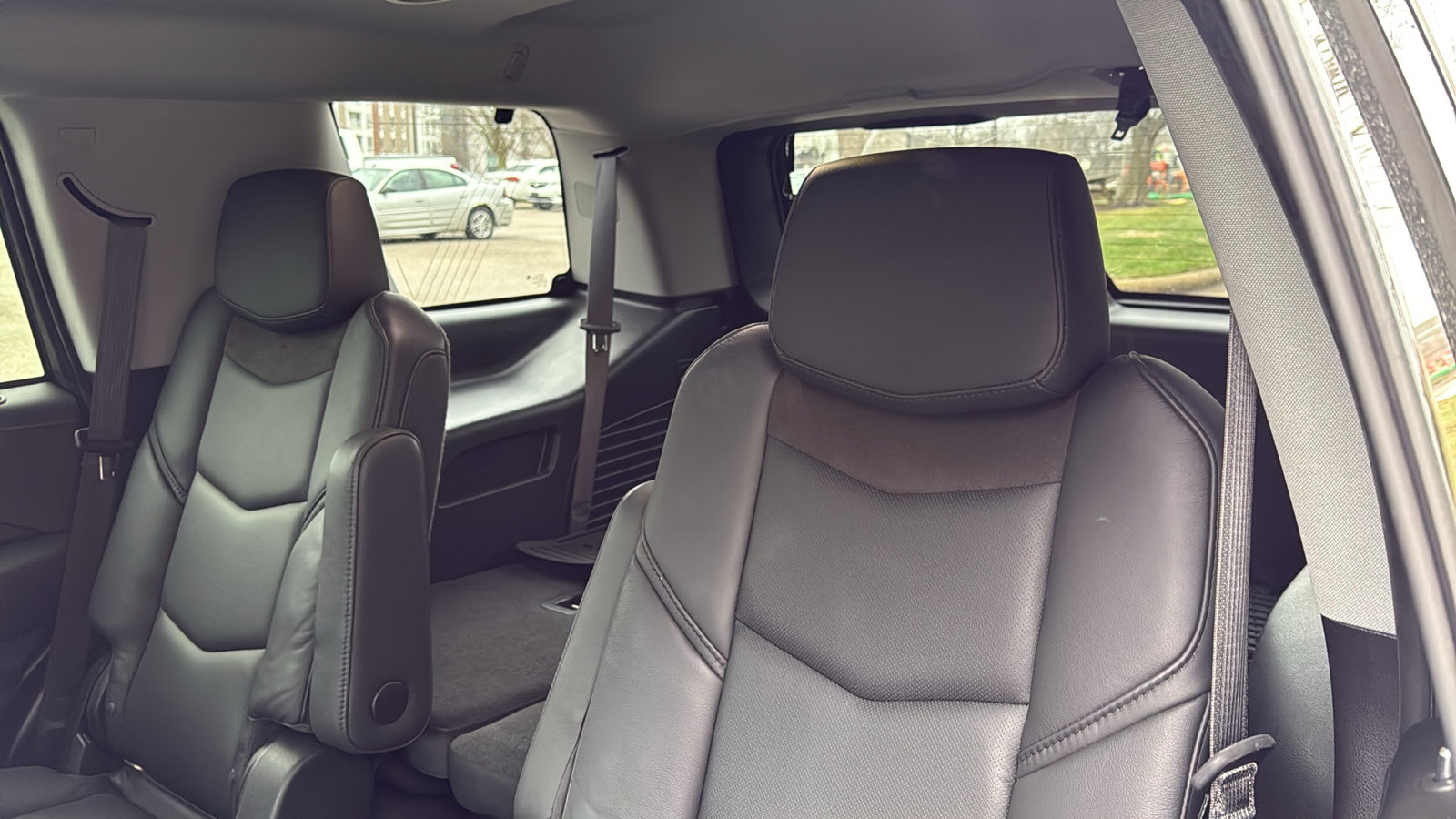 Used 2018 Cadillac Escalade Luxury image 29