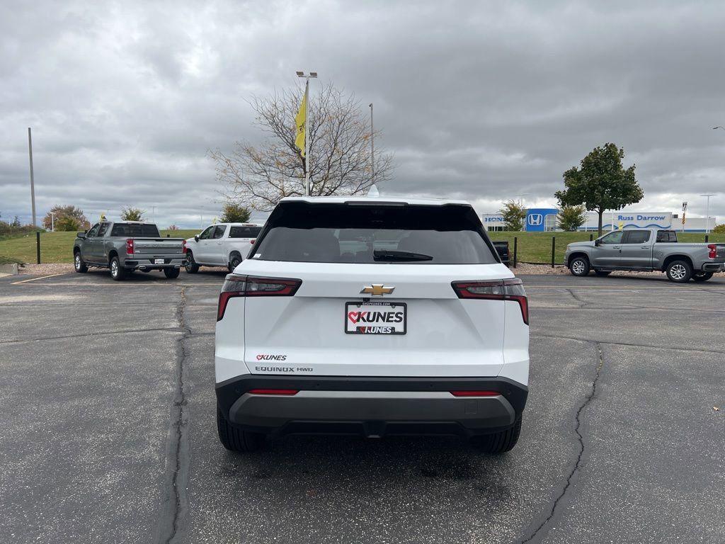 New 2026 Chevrolet Equinox LT w/ Convenience Package II image 4