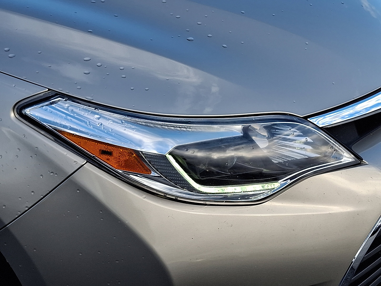 Used 2016 Toyota Avalon Limited image 14