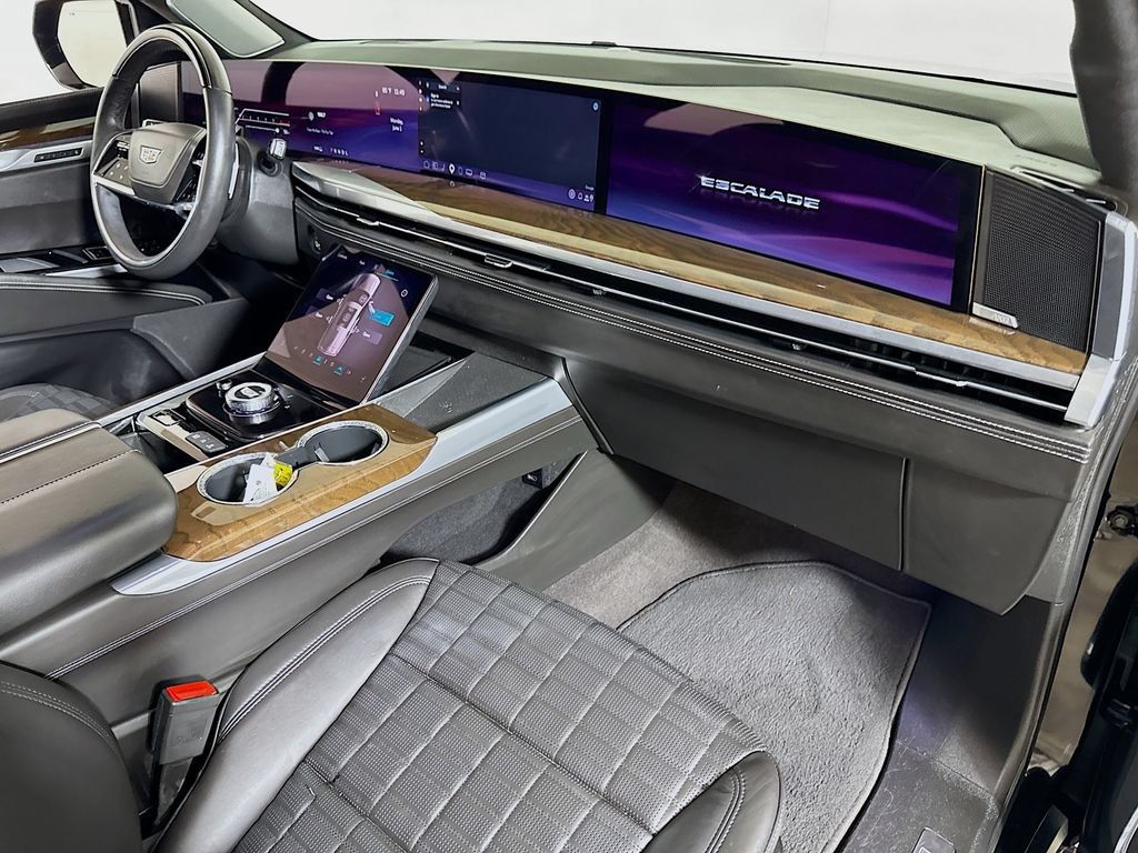 Certified 2025 Cadillac Escalade Sport Platinum w/ LPO, ONYX Package AWD/4WD image 31