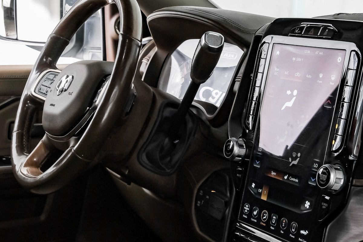 Used 2020 RAM 3500 Limited image 14