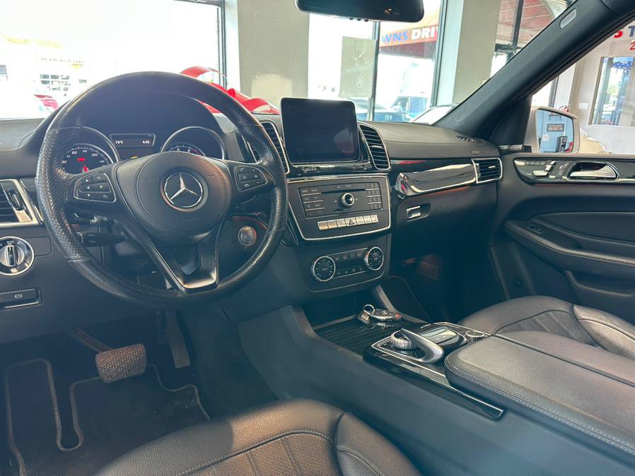Used 2017 Mercedes-Benz GLS 450 4MATIC image 30