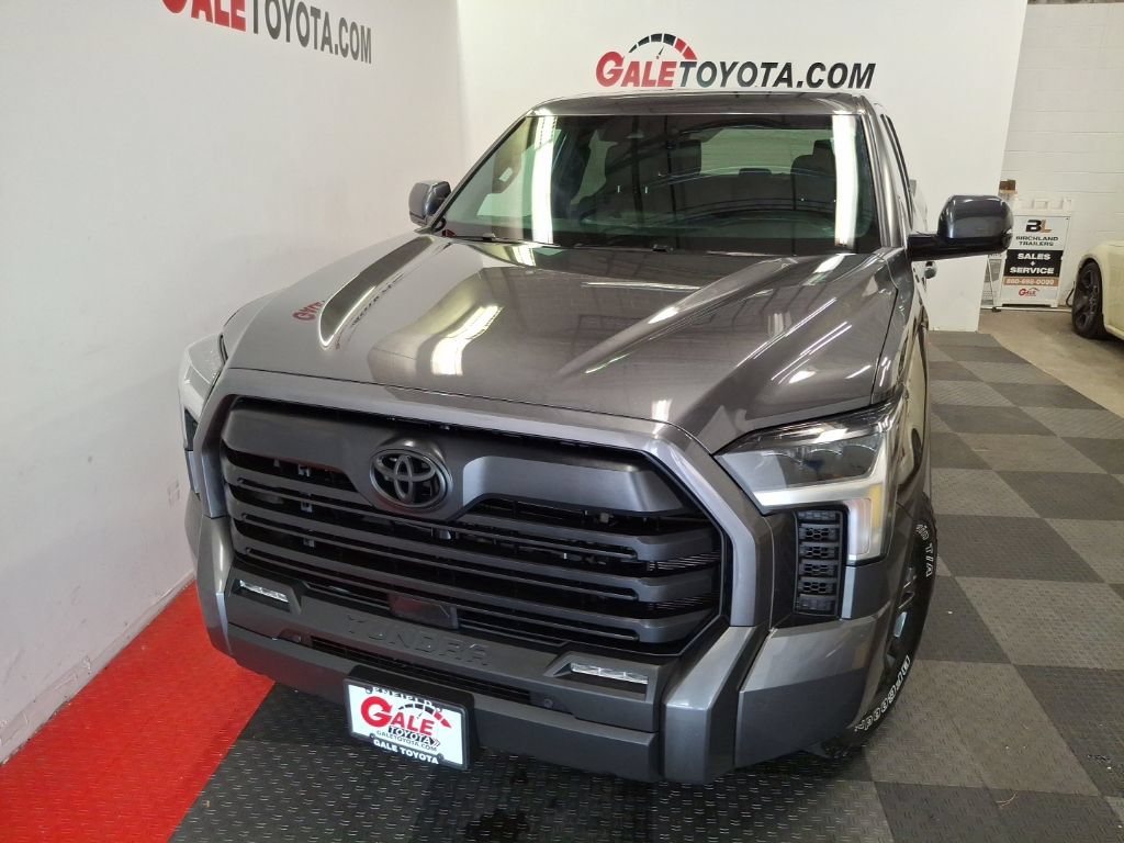 Used 2025 Toyota Tundra SR5 w/ SR5 Convenience Package AWD/4WD image 3