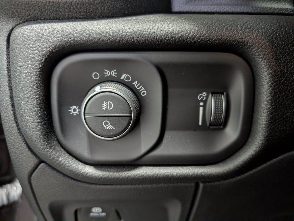 Used 2023 RAM 1500 Big Horn AWD/4WD image 20