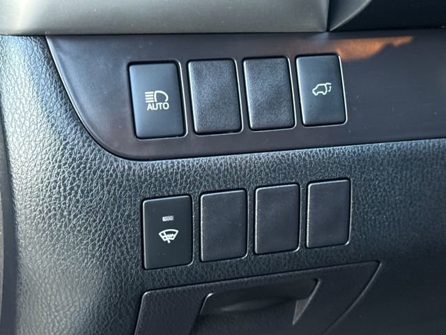 Used 2019 Toyota Highlander XLE image 22