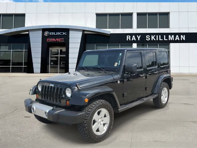 Used 2011 Jeep Wrangler Unlimited Sahara w/ Dual Top Group AWD/4WD image 3