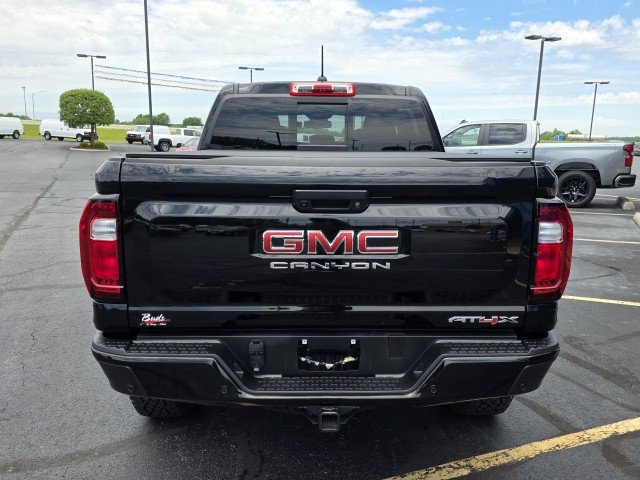 Used 2026 GMC Canyon AT4X AWD/4WD image 13