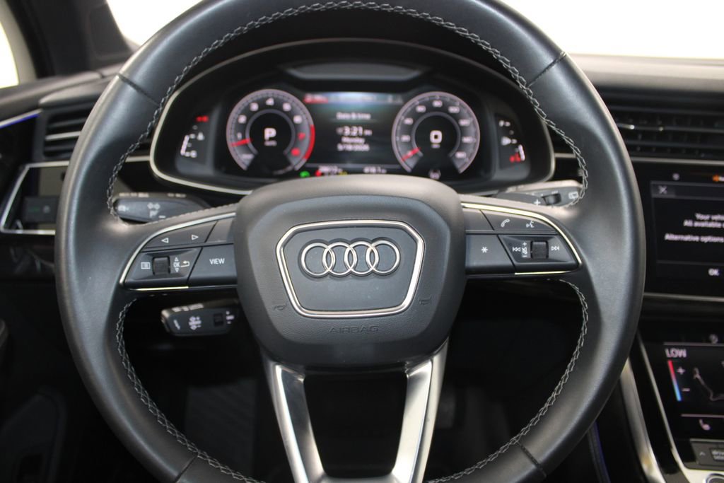 Used 2025 Audi Q7 3.0T Premium Plus AWD/4WD image 33