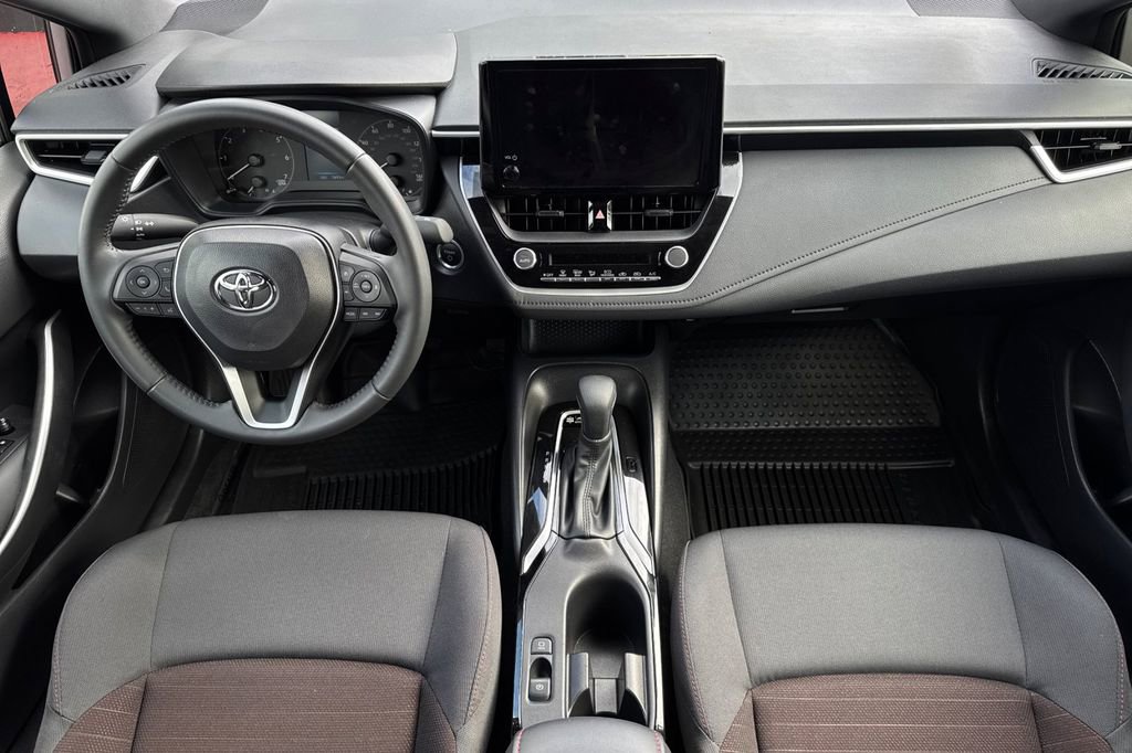 Used 2024 Toyota Corolla SE image 13