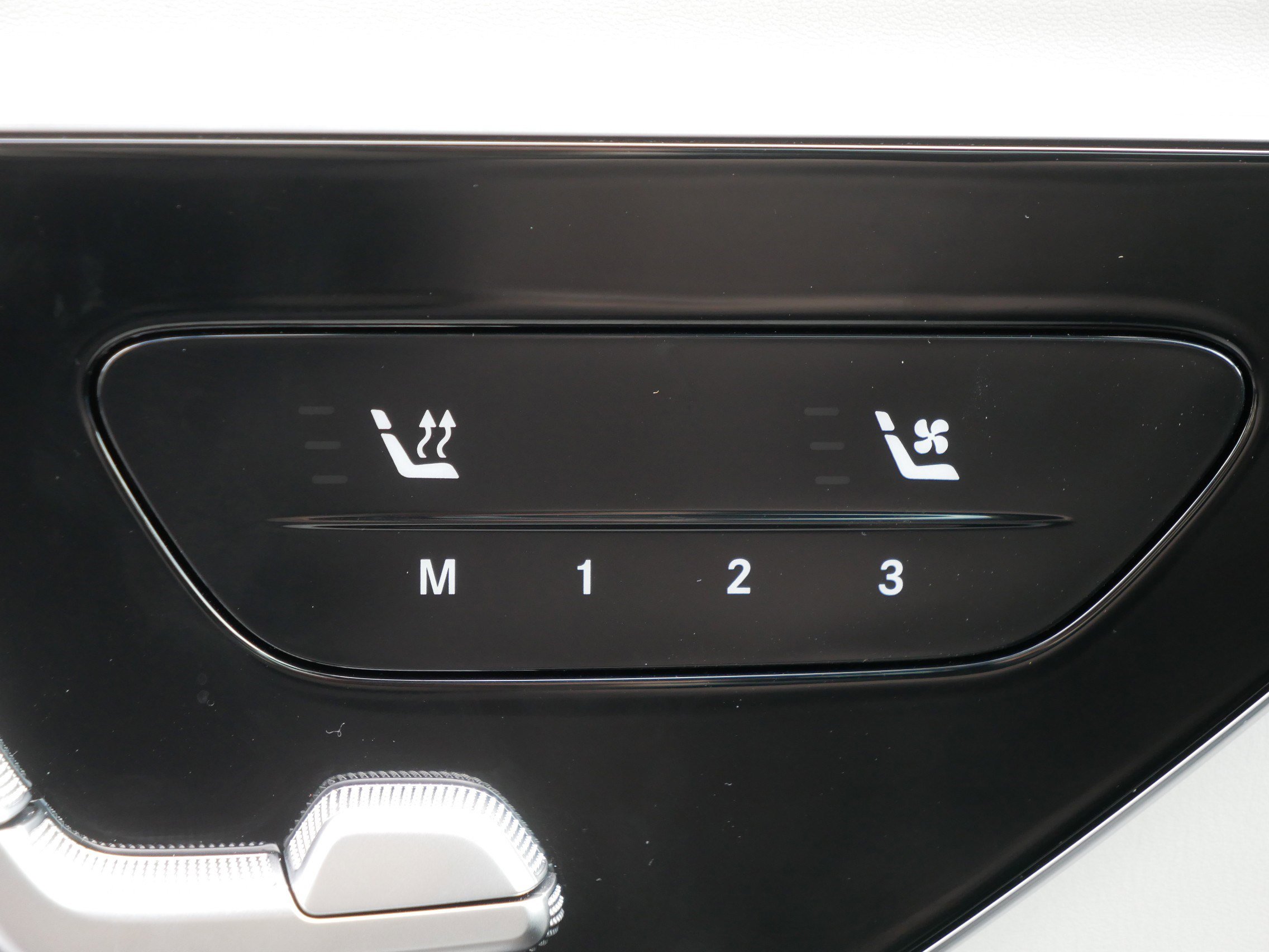 Used 2026 Mercedes-Benz E 53 AMG 4MATIC Sedan image 28