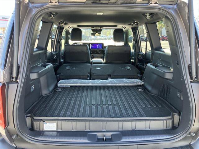 Certified 2024 Toyota Land Cruiser image 30