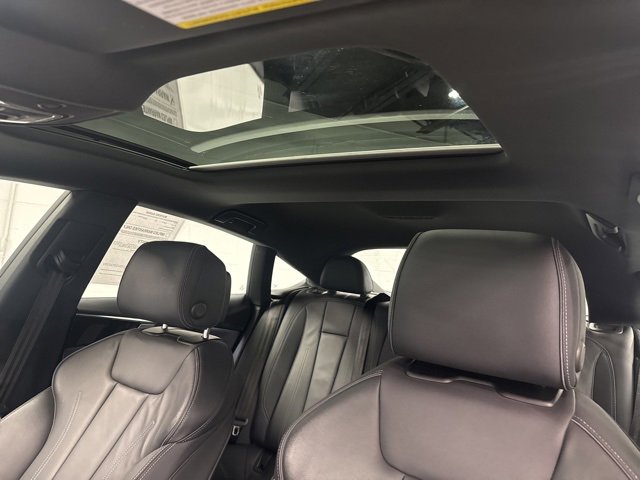 Used 2022 Audi A5 2.0T Premium image 13