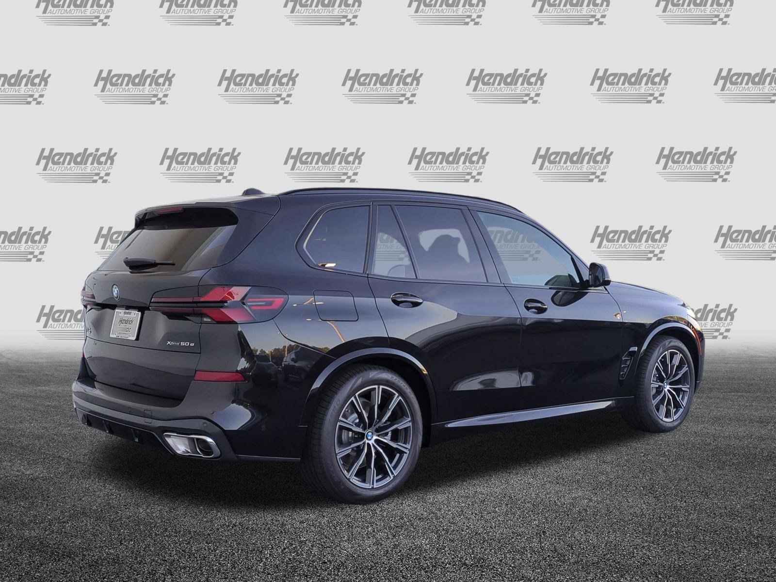 New 2026 BMW X5 xDrive50e w/ M Sport Package AWD/4WD image 10
