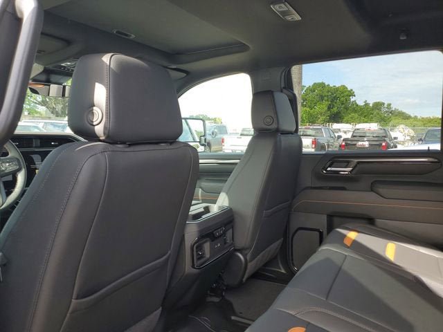 New 2026 GMC Sierra 2500 AT4 w/ AT4 Premium Plus Package AWD/4WD image 11