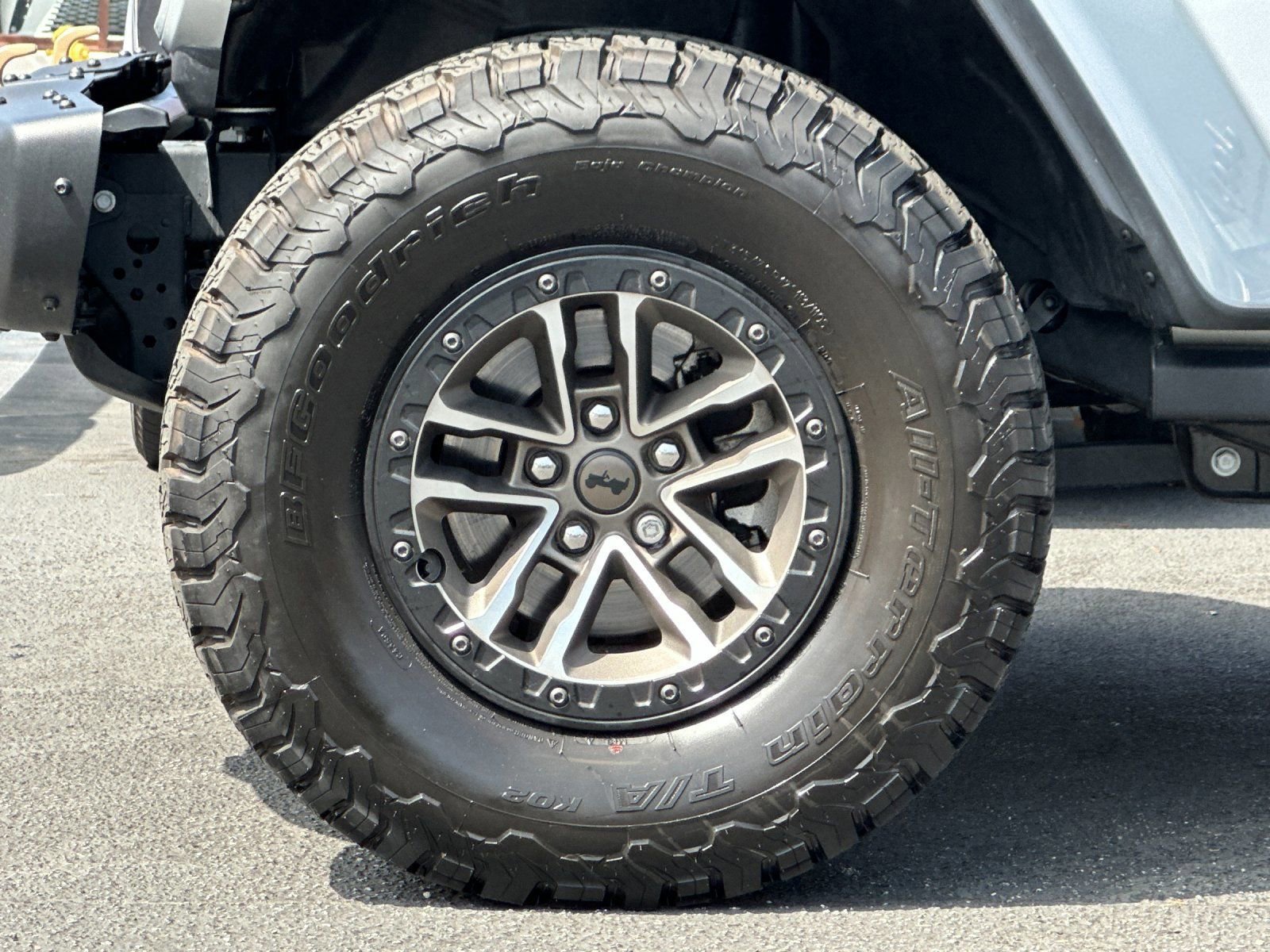 Used 2024 Jeep Wrangler Unlimited Rubicon 392 image 33