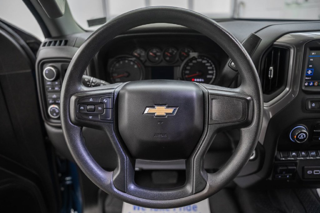 Used 2024 Chevrolet Silverado 1500 Custom AWD/4WD image 31