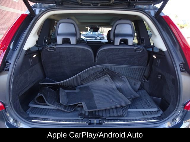Used 2022 Volvo XC90 T6 Momentum w/ Climate Package image 15