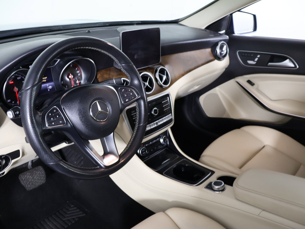 Used 2020 Mercedes-Benz GLA 250 4MATIC image 26