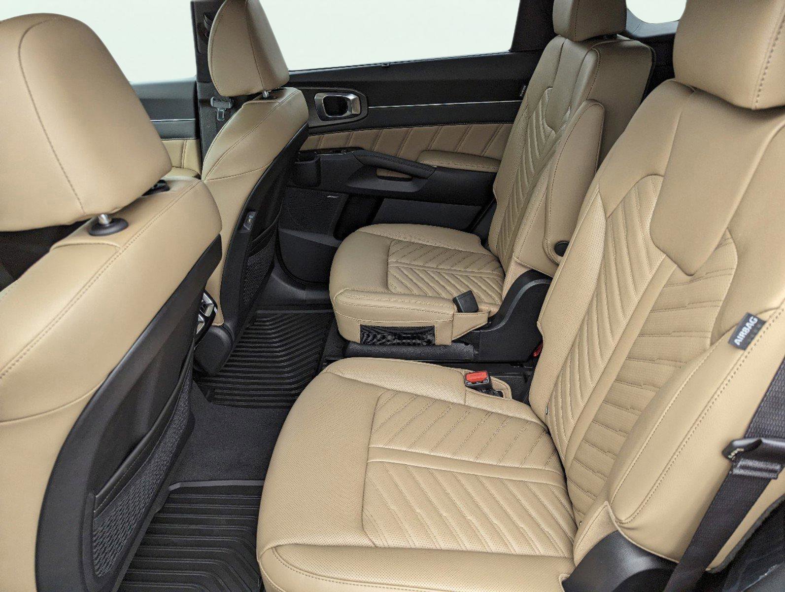 Used 2024 Kia Sorento SX Prestige w/ Olive Brown Leather Package image 16