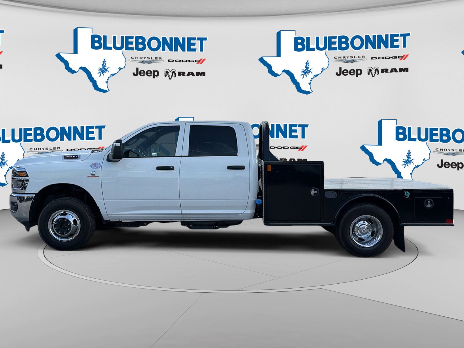 New 2026 RAM 3500 Tradesman w/ Chrome Appearance Group A AWD/4WD image 8