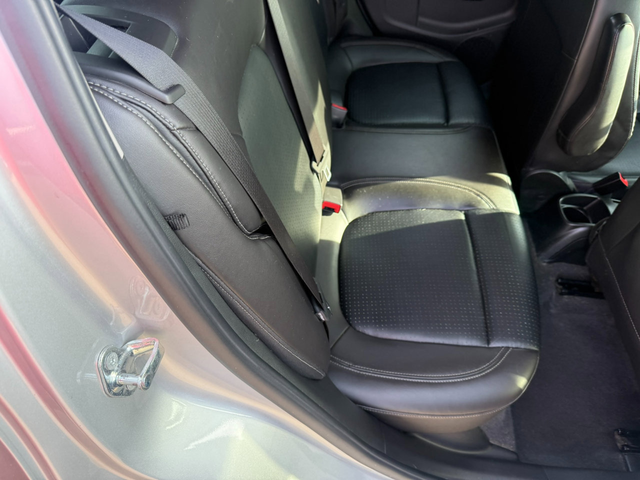 Used 2015 Chevrolet Sonic LTZ image 19