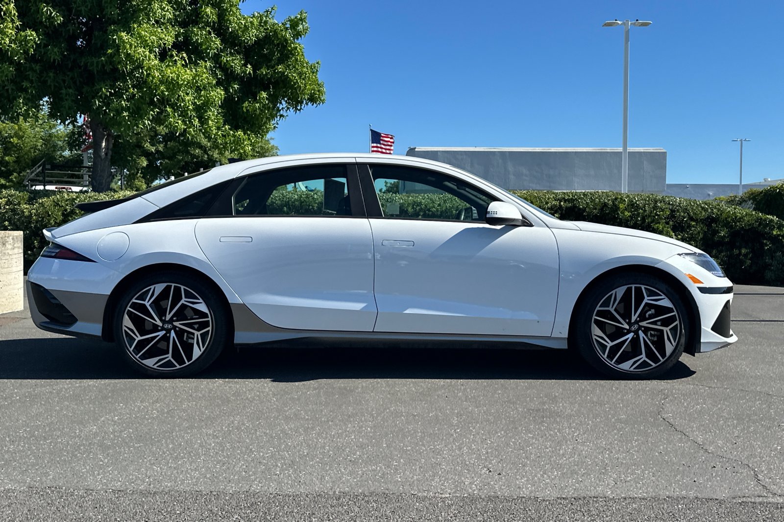 Used 2024 Hyundai Ioniq 6 SEL RWD image 3