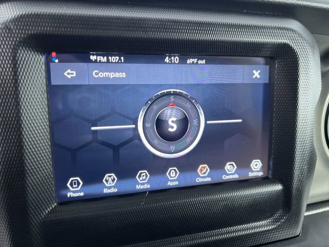 Used 2022 Jeep Wrangler Sport image 14