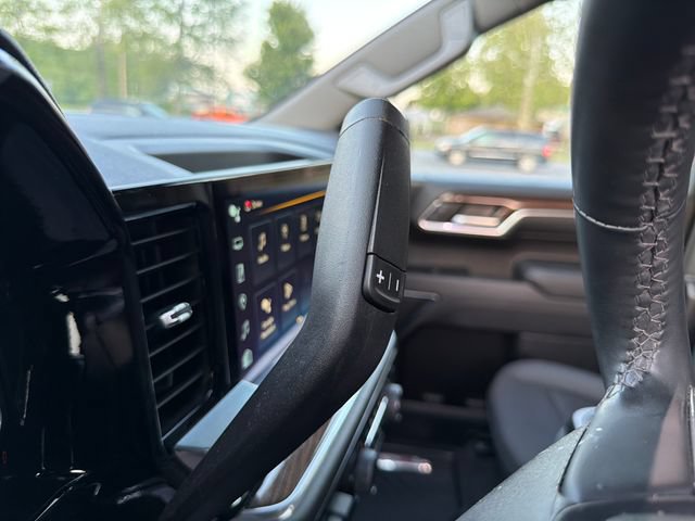 Used 2024 Chevrolet Silverado 1500 LT AWD/4WD image 21