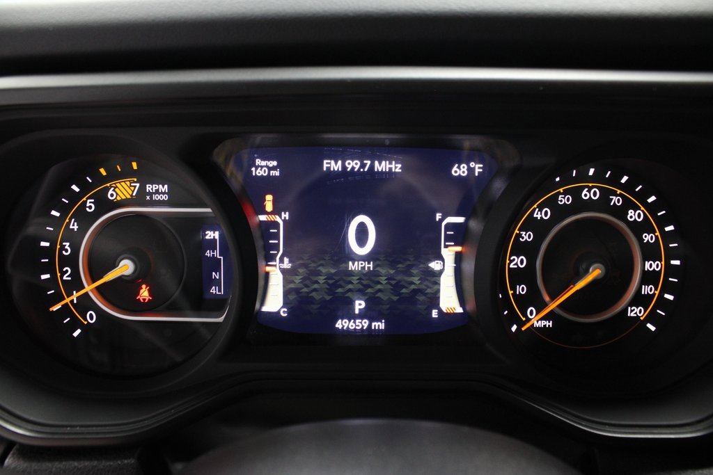 Used 2024 Jeep Wrangler Sahara image 30