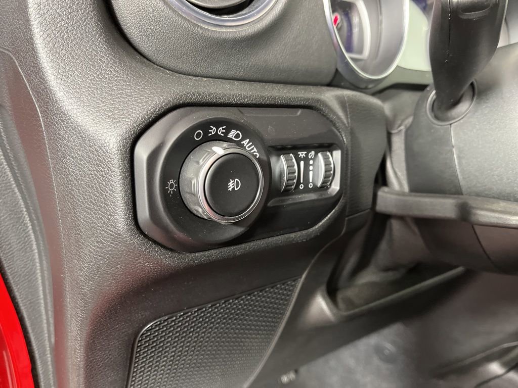 Used 2020 Jeep Wrangler Unlimited Rubicon w/ Quick Order Package 28Y Recon image 25