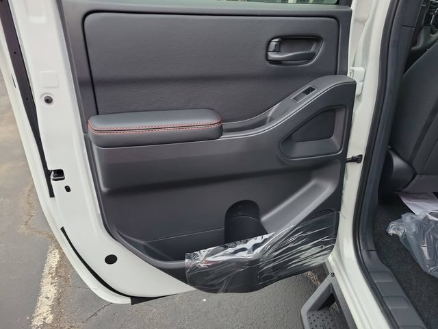 New 2026 Nissan Frontier PRO-4X w/ Pro-4x Convenience Package AWD/4WD image 17