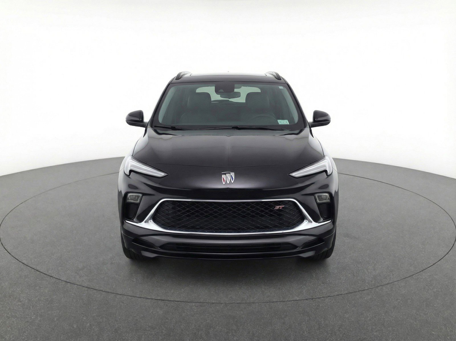 Used 2024 Buick Encore GX Sport Touring image 2