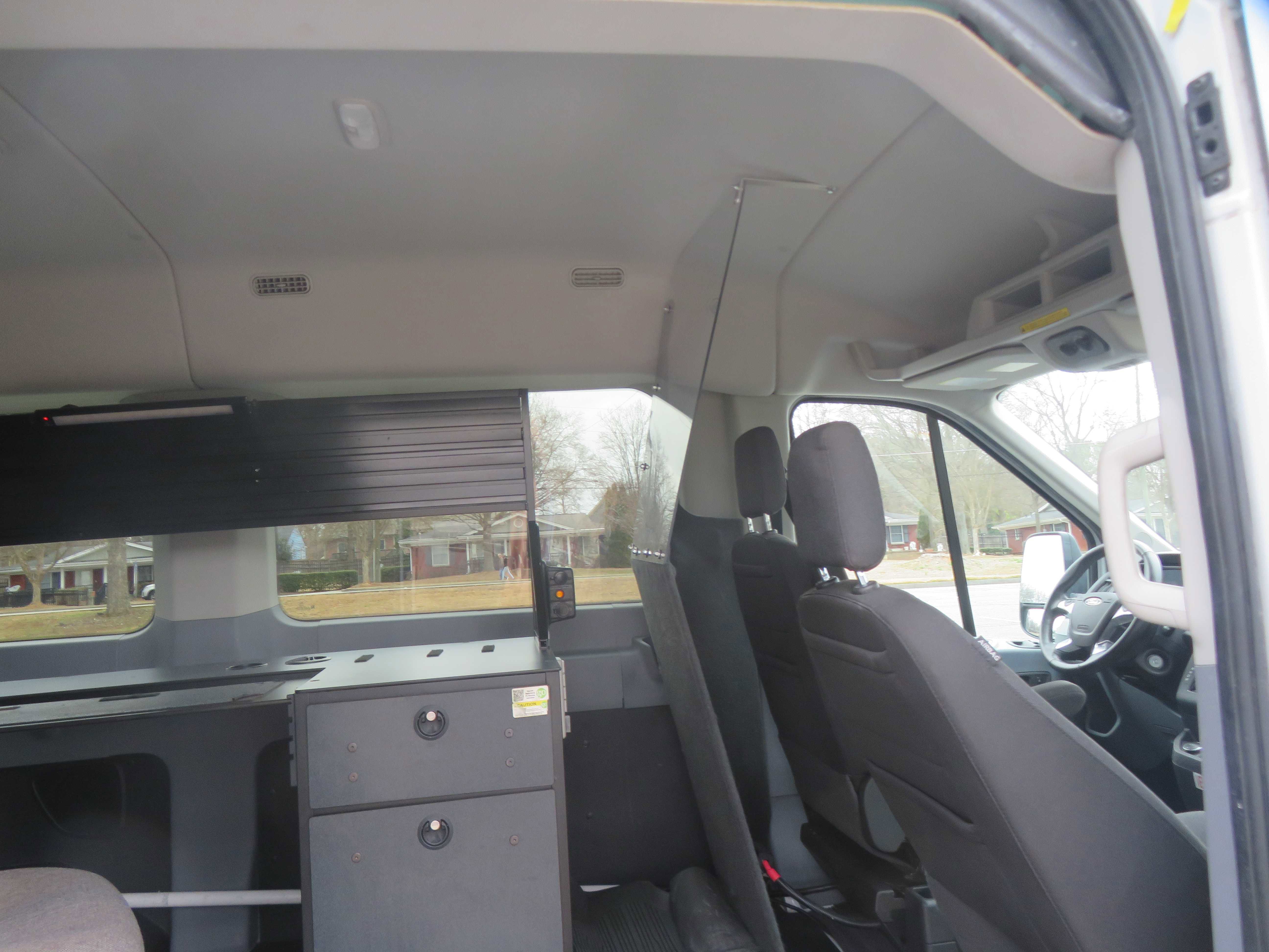 Used 2019 Ford Transit 150 XLT image 33