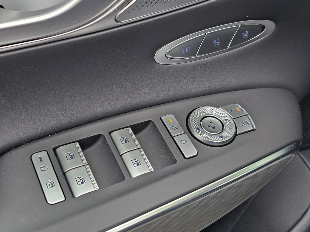 New 2026 Genesis GV70 2.5T Sport Prestige AWD/4WD image 32