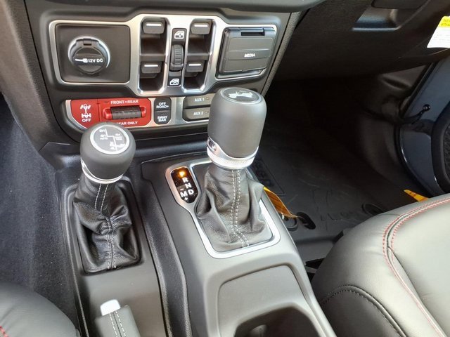 New 2026 Jeep Wrangler Unlimited Rubicon image 13