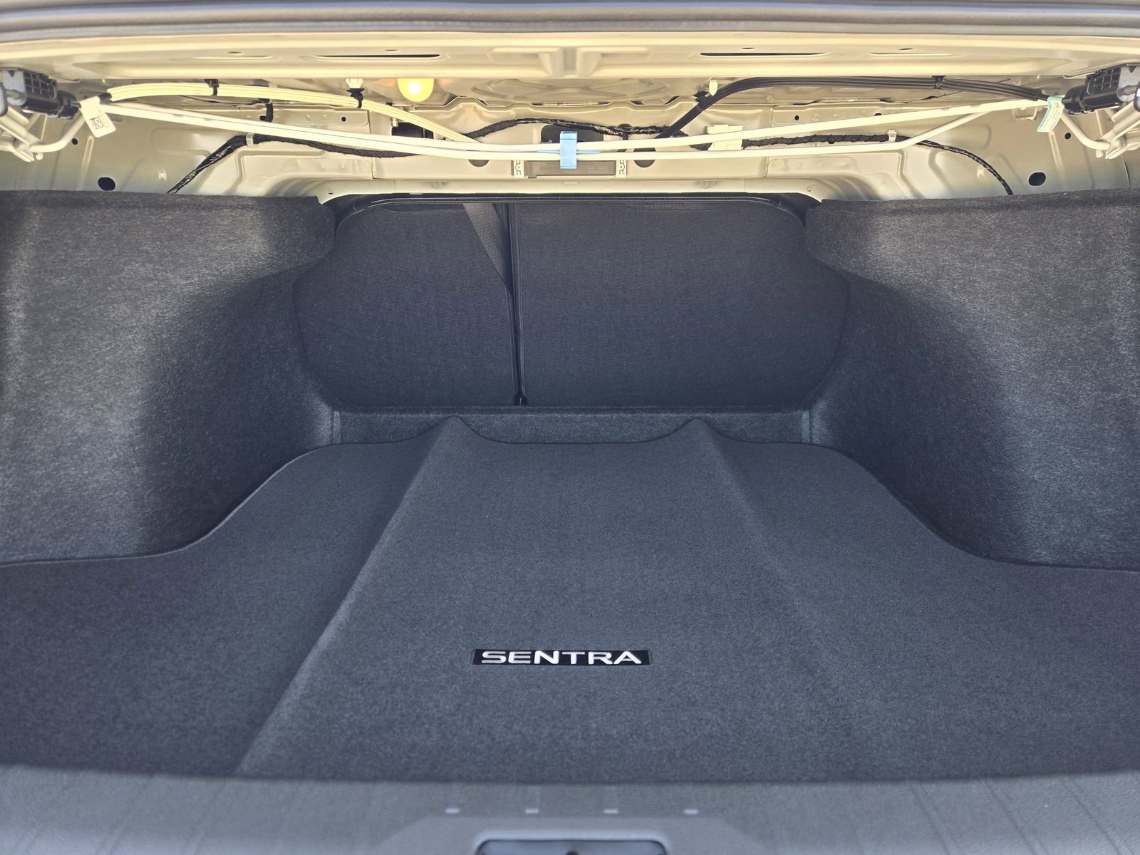 New 2026 Nissan Sentra SR w/ SR All Weather Package FWD image 25