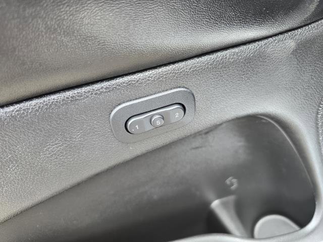 Used 2019 Dodge Durango GT image 14