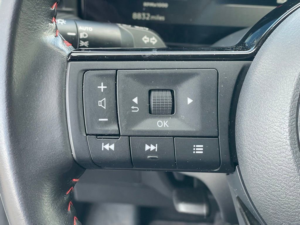 Certified 2025 Nissan Kicks SR w/ SR Premium Package image 16