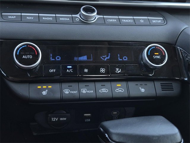 Used 2025 Hyundai Elantra SEL image 36