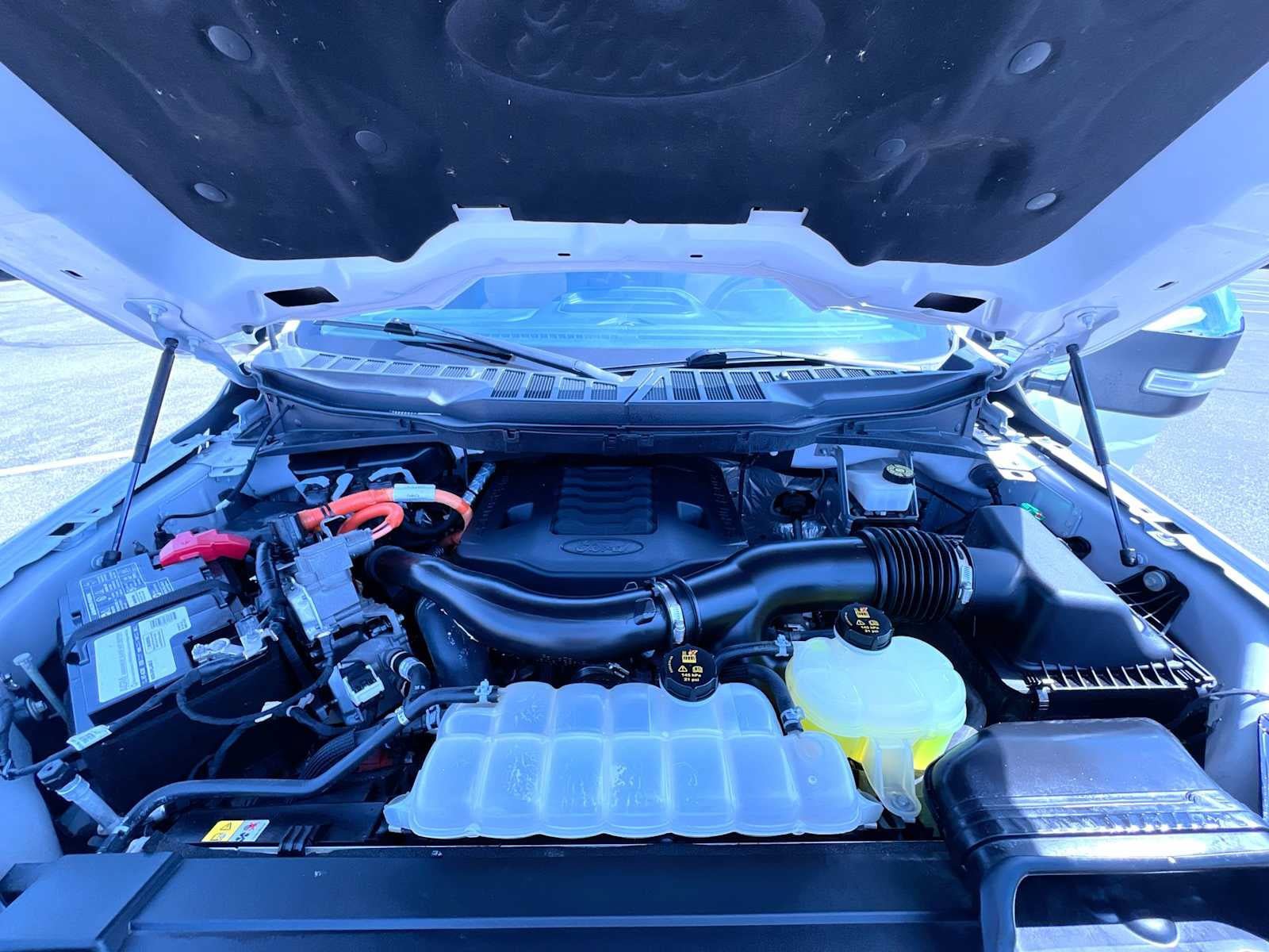 Used 2021 Ford F150 Lariat w/ Equipment Group 502A High AWD/4WD image 11
