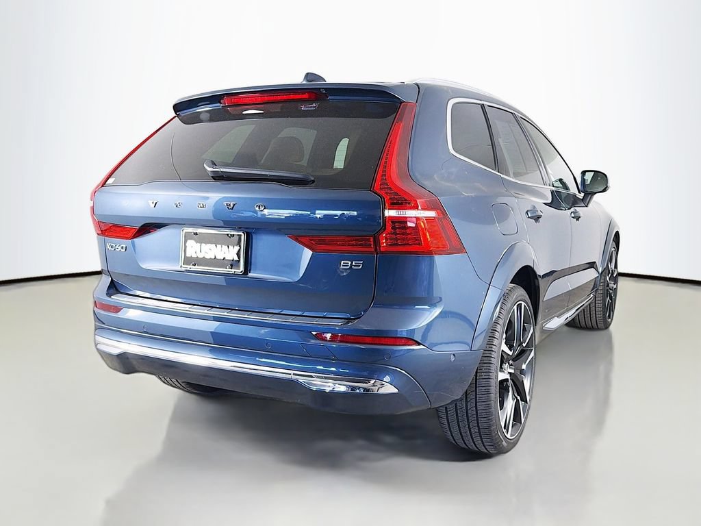 Used 2023 Volvo XC60 B5 Ultimate w/ Protection Package Premier FWD image 7