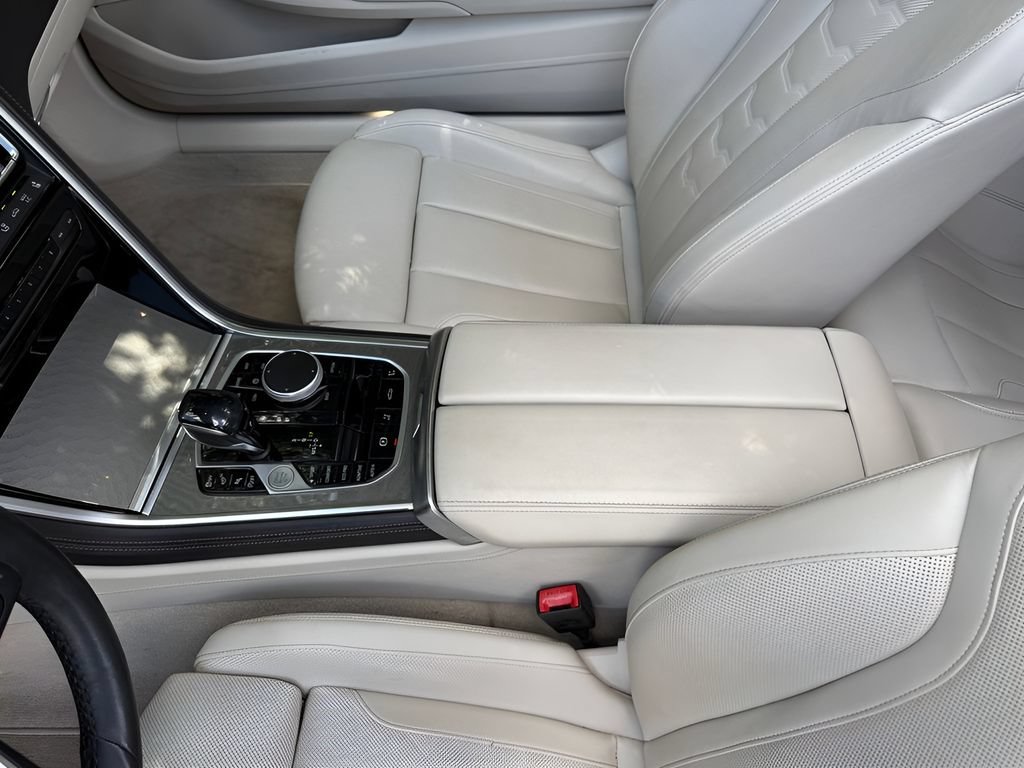 Used 2021 BMW 840i Convertible RWD image 21