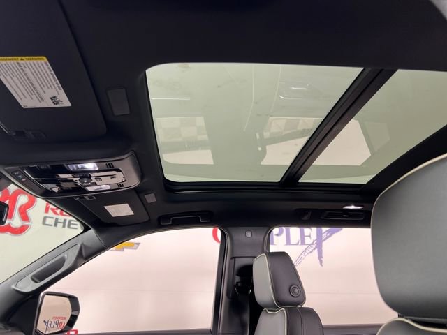 New 2026 Chevrolet Suburban Premier w/ Sun And Tow Package image 18