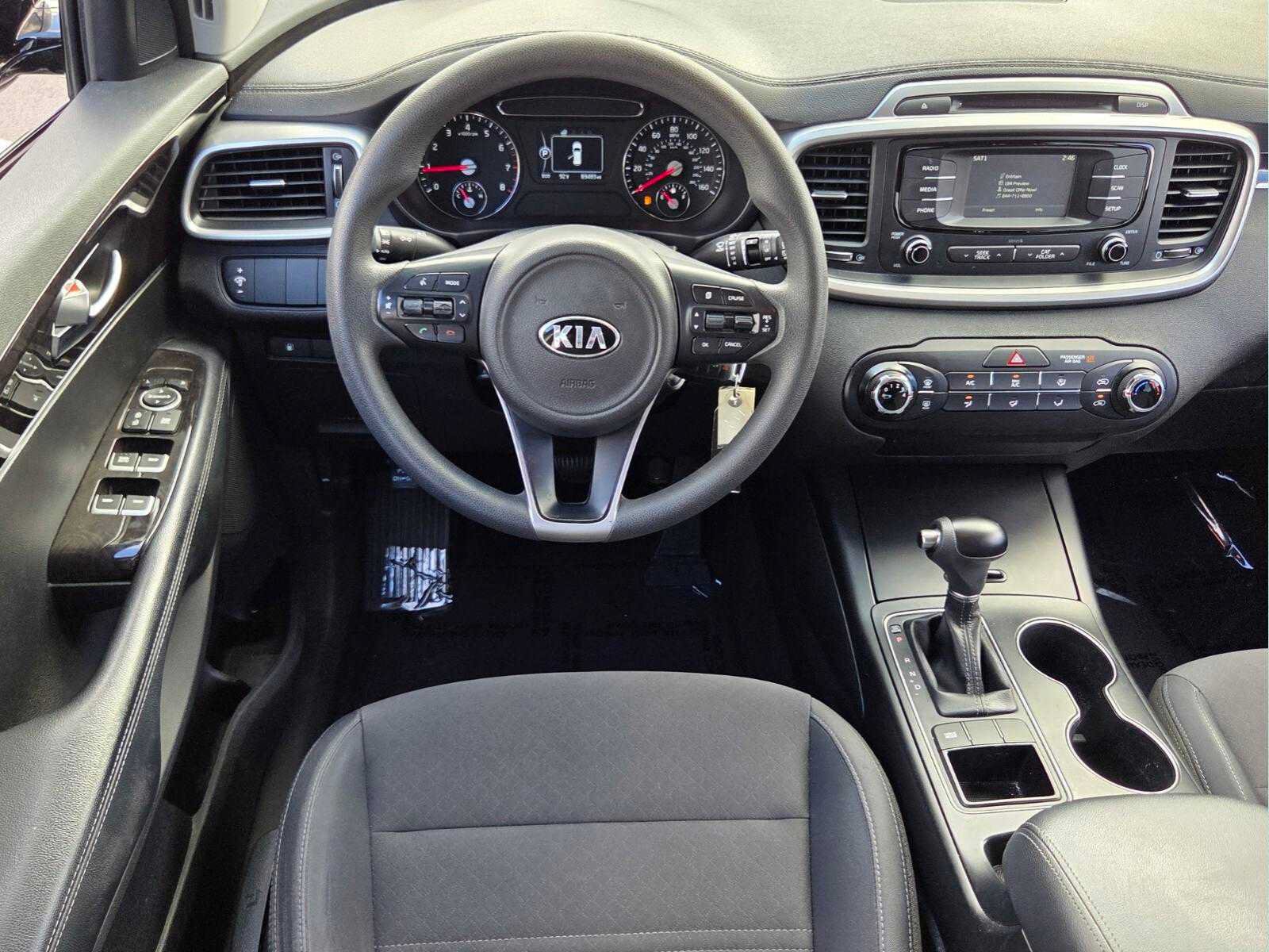 Used 2018 Kia Sorento L FWD image 12